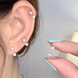 Manchette d'oreille en forme de U géométrique avec clous à boule de 6 mm, 8 mm, 10 mm, en cuivre serti, bijou cadeau - Product Image 1