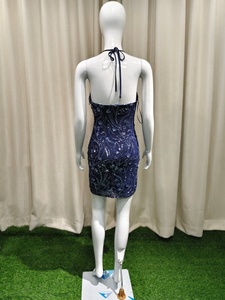 Vestido <span class=keywords><strong>de</strong></span> Fiesta Azul Marino con Lentejuelas, Cuello Halter en V, Estampado Floral, Ajustado, Mini, OEM, Vestido <span class=keywords><strong>de</strong></span> Cóctel - Product Image 4