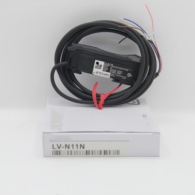 Original New LV-N11N Digital Fiber Optic sensor amplifier unit NPN in stock