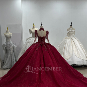 XS198 Hermoso Vestido de Quinceañera con Cuello Alto Ilusorio y Lentejuelas Color Borgoña para Chicas de 15 Años - Product Image 6