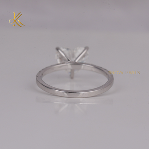 Alliance intemporelle en diamant cultivé en laboratoire avec étincelle élégante parfaite pour les couples à la recherche d'un symbole d'amour éternel - Product Image 4