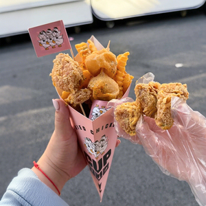Scatole di Carta Ecologiche e Riciclabili per Patatine Fritte con Tasca Integrata per Salse, Ideali per Cibo da Asporto e Snack - Product Image 4