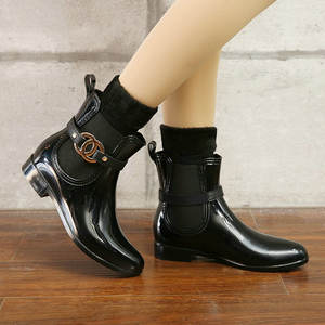 Zapatos <span class=keywords><strong>de</strong></span> <span class=keywords><strong>agua</strong></span> cómodos con tacón plano y elástico en el tobillo, <span class=keywords><strong>botas</strong></span> <span class=keywords><strong>de</strong></span> lluvia <span class=keywords><strong>de</strong></span> gelatina a la moda para <span class=keywords><strong>mujer</strong></span>, para exteriores. - Product Image 5