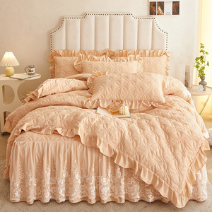 ชุดผ้าปูที่นอนลายการ์ตูน 4 ชิ้น คุณภาพดี พร้อมกระโปรงเตียงลูกไม้สไตล์เจ้าหญิง สำหรับฤดูหนาว ขนาดคิงไซส์ เหมาะสำหรับใช้ในบ้านและโรงแรม ผ้าฝ้าย 100% 300 เส้นด้าย บรรจุใยสังเคราะห์ - Product Image 5