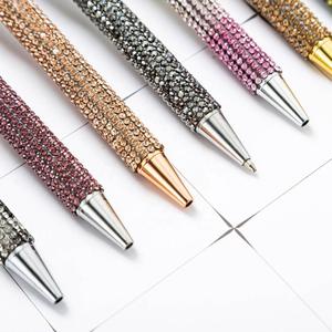 Bolígrafos Personalizados con Brillantina para Mujeres y Niñas, Lindos y Elegantes Bolígrafos Retráctiles con Tinta Negra de 1.0 mm para Escribir en un Diario - Product Image 3