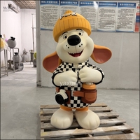 Sculpture Moderne en Résine de Fibre de Verre sur le Thème de l'Art Cartoon, Chien Cartoon en Tenue à Carreaux, Sculpture de Groupe pour la Décoration de Parcs d'Attractions et de Complexes Hôteliers
