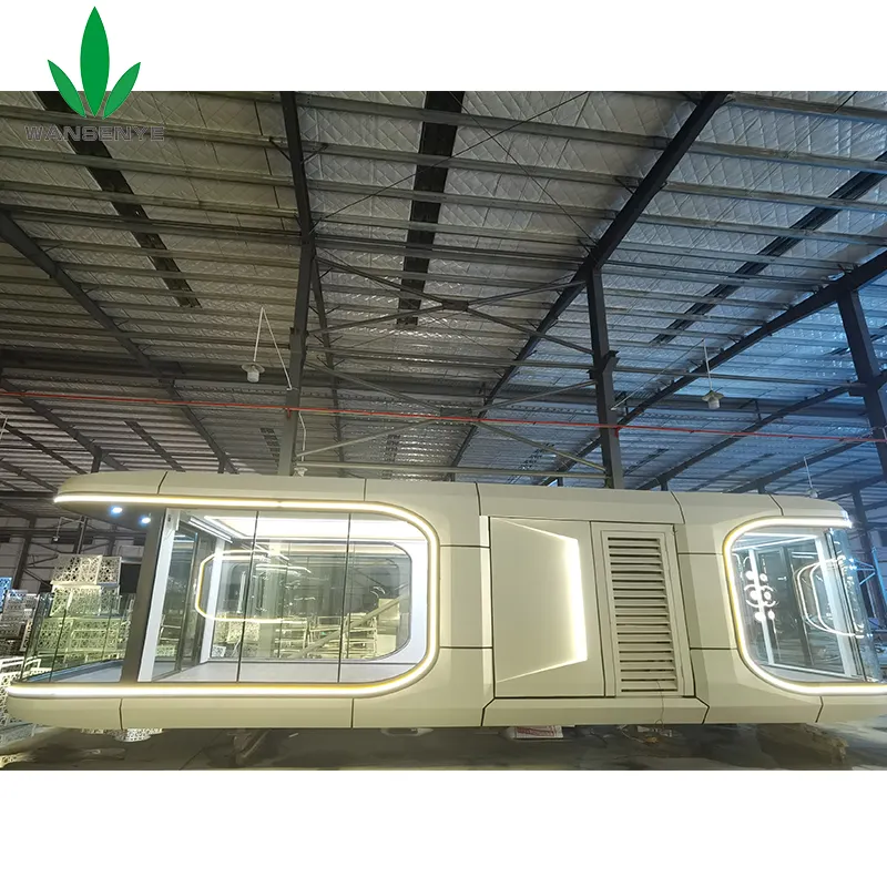Portable Mobile Hotel Home Stay Resort Building Ready To Ship Prefab Vessel Capsule Cabin Holiday House
