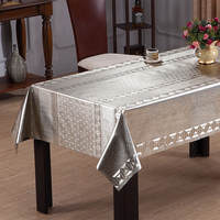 Nappe rectangulaire décorative en PVC vinyle brossé argenté motif étoile et feuille pour tables de banquet et de réception
