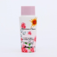 Étiquettes en film plastique rétractable personnalisées pour crème solaire Étiquette à manchon rétractable en PET pour crème solaire Bouteille de crème solaire à cils Étiquette privée en PVC