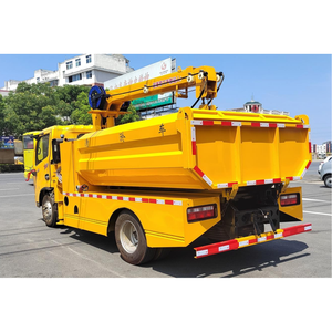Dongfeng Heavy-Duty Manual Diesel 4x2 Camión <span class=keywords><strong>de</strong></span> dragado para alcantarillado municipal Tanque séptico Eliminación <span class=keywords><strong>de</strong></span> lodos Camión <span class=keywords><strong>de</strong></span> succión <span class=keywords><strong>de</strong></span> <span class=keywords><strong>aguas</strong></span> residuales - Product Image 3