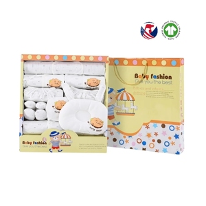 Vêtements pour bébés 16 pièces Nouveau-né Barboteuses Nouveau-né Bébé Panier Cadeau Ensemble - Product Image 1