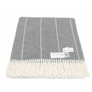 Airone Riga-Cashmere wool <b>throw</b> with a modern design: stripes define spaces with a contemporary style, fitting in to every home. - Product Image 4
