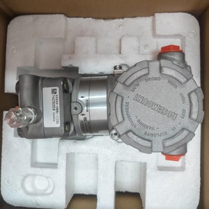 Rosemounte Série 3051 3051CD2A22A1JM5B4L4V5Q4Q8HR5A0305 avec boîtier en acier inoxydable - Product Image 4