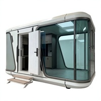 Maison-capsule spatiale étanche, unité hôtelière préfabriquée moderne pour complexe de villégiature