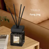 Rafraîchisseur d'air intérieur en rotin moderne Bouteille en verre parfumée Parfum d'aromathérapie pour chambre à coucher Salon Ornements éliminant les odeurs