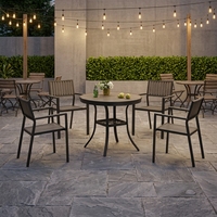 Meubles d'extérieur, structure en acier brossé, bois plastique, tables et chaises de restaurant pour terrasse extérieure