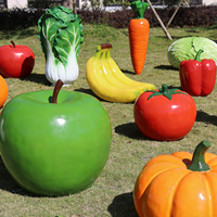 Levensechte, grote glasvezel sculpturen van groenten en fruit voor decoratie in commerciële boerderijen en attractieparken