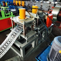 Machine de formage à froid de tôles d'acier galvanisé, machine de fabrication de profilés de feuilles d'échafaudage perforées personnalisables