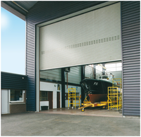 Porte sectionnelle industrielle automatique à levage vertical pour entrepôt et quai