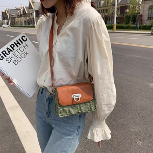 Nouveauté 2025 Sac à bandoulière de luxe pour femme, taille moyenne, en PU, avec rabat, style selle, sac messager, toutes saisons, portable, doublure en polyester tressé - Product Image 4