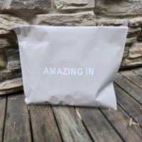 Pochette d'expédition en polypropylène tissé de qualité supérieure, robuste, résistante aux accrocs, avec impression de badge personnalisée pour l'emballage de colis d'aliments, de jouets et d'accessoires.