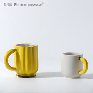 Tùy chỉnh trái cây gốm thiết kế hình dạng chuối cà phê Mug Tea <span class=keywords><strong>Cup</strong></span> <span class=keywords><strong>Set</strong></span> cho quán cà phê - Product Image 1