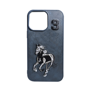 Custodia per Cellulare Ricamata per <span class=keywords><strong>iPhone</strong></span> 15 Pro Max, Custodia in TPU e Pelle con Motivo Personalizzato per <span class=keywords><strong>iPhone</strong></span> 15 <span class=keywords><strong>Plus</strong></span> 14 13 12 11 Pro Max - Product Image 1