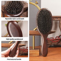 Brosse à boucles Marque privée Massage du cuir chevelu en bois Peignes d'hôtel Masseur méridien Bois de santal Cheveux Saline Peigne à dents larges