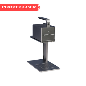 Máquina de Grabado Láser de Fibra Plegable Perfect Laser, Nueva, Mini, Controlada por Teléfono Móvil, para Madera, Vidrio, Plástico y Metal Recubierto - Product Image 2