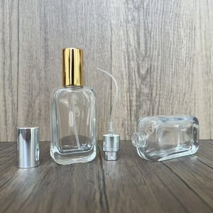 Flacon de parfum carré en verre transparent <span class=keywords><strong>Zini</strong></span> 30 ml de haute qualité, style luxueux, avec pompe pulvérisatrice, rechargeable, vide, avec revêtement UV - Product Image 3