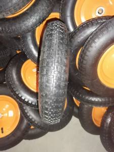 Roues pneumatiques 3.25/3.00-8 robustes pour brouette - Product Image 4