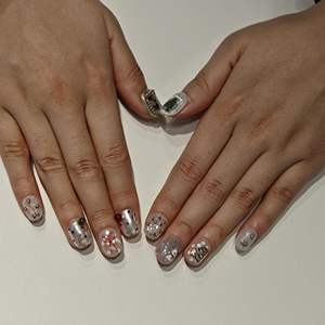 Producto de <span class=keywords><strong>Uñas</strong></span> Personalizables <span class=keywords><strong>Semipermanentes</strong></span> de Estilo Corto Hechas a Mano de la Marca Muhaha Trend Design - Product Image 3