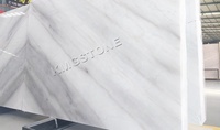 Dalles de marbre blanc poli veines noires marbre de cristal blanc chinois grande dalle carreaux carreaux de sol naturels salle de bain cuisine extérieure