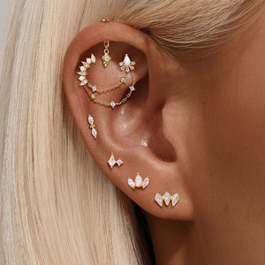 Boucles d'oreilles pendantes en argent 925 avec pierre d'opale de luxe en forme de goutte d'eau et de lueur de lune - Product Image 6