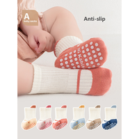 Chaussettes pour bébés et enfants de haute qualité, printemps-été 2025, motif floral mignon, antidérapantes, en coton, pour tout-petits