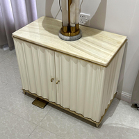 Console d'entrée moderne et luxueuse en marbre Armoire design pour le foyer avec rangement élégant pour les armoires du salon