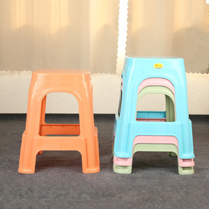 Ergonomic Stackable Plastic Chair <b>with</b> Subtle Grain Pattern Perfect for Meetings - Product Image 1