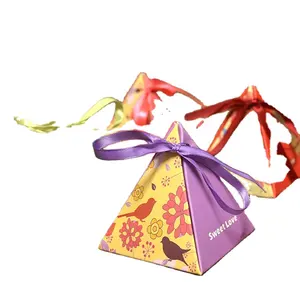 Caixa de pirâmide temática flor feliz colorido ou pássaros