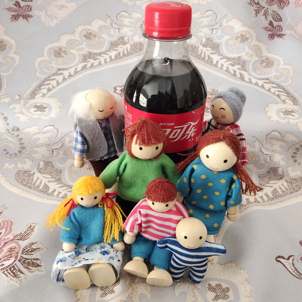 7 шт., куклы для всей семьи, маленькие детские игрушки, кукольный домик, игровой набор, деревянные фигурки, детский Кукольный домик, ролевой подарок, деревянная кукла для всей семьи