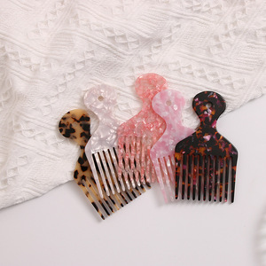 Pics afro <span class=keywords><strong>à</strong></span> dents larges pour la <span class=keywords><strong>coiffure</strong></span> bouclée Peigne <span class=keywords><strong>à</strong></span> cheveux afro rose en plastique de 4.8 pouces pour hommes femmes - Product Image 3