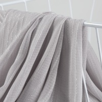Tissu en satin de polyester jacquard à rayures argentées B8, non conducteur, pour abaya, khimar et vêtements modestes