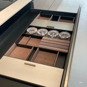 Cuisine intégrée LDK, <span class=keywords><strong>aménagement</strong></span> ouvert semi-ouvert, design en U ou en L, armoires sans poignées, plan de travail en dalle, panneau écologique ENF - Product Image 6