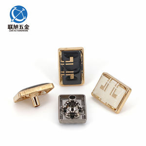 Bottone a Pressione in Lega di Zinco Dorato a 4 Parti con Logo Personalizzato per Abbigliamento, Prodotto da Lianxu - Product Image 5