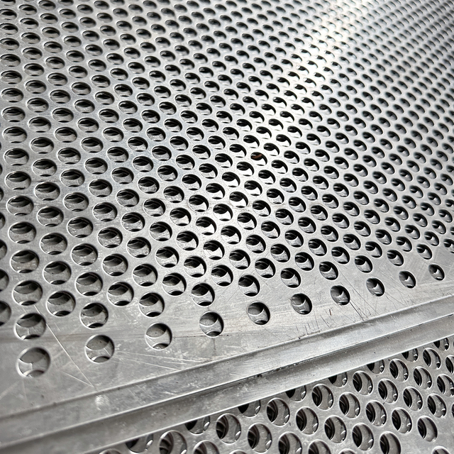 Single Layer 304/316/316L Stainless Steel Wire Metal Mesh Round Hole Perforated Metal Sheet for Filters