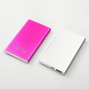 Batterie externe personnalisée avec logo, mini batterie externe 4000 mAh, chargeur de téléphone portable pour cadeau de Noël - Product Image 4