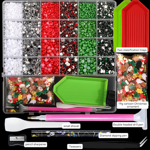Ensemble de breloques pour ongles en résine et strass de Noël, perles en résine de dessin animé, accessoires DIY pour la décoration des ongles et des coques de téléphone - Product Image 2