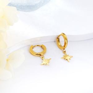 Pendientes de Aro con Diseño de Estrella Dorada Minimalistas y Modernos para Mujer, los Más Vendidos, Nuevos Diseños de Joyería para Chicas - Product Image 4