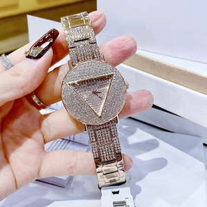 <span class=keywords><strong>Montre</strong></span> élégante pour femme <span class=keywords><strong>GUESS</strong></span> GW0512L1, cadran <span class=keywords><strong>argent</strong></span>é, boîtier en acier inoxydable de 36 mm, chronographe à quartz, bracelet de 16 mm, affichage par aiguilles, tendance - Product Image 5