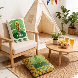 Nouveau style 2026 <span class=keywords><strong>Coupe</strong></span> <span class=keywords><strong>du</strong></span> <span class=keywords><strong>Monde</strong></span> <span class=keywords><strong>FIFA</strong></span> Boston Coussin décoratif doux imprimé trophée pour le camping, la décoration intérieure et les cadeaux - Product Image 3