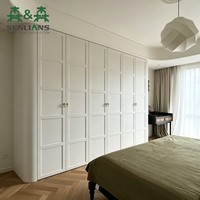 Ensemble de chambre à coucher modulaire de style français : armoire, lit convertible et commode au design moderne, meubles de maison personnalisables et autoportants